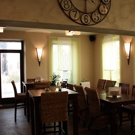 Hotel - Bistro - 3-Eck Merchweiler Экстерьер фото